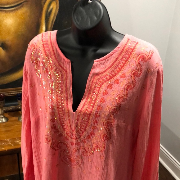 SEQUIN DETAIL MERONA TUNIC - Picture 2 of 4